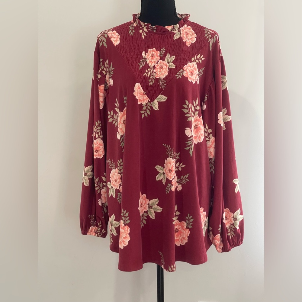 LuLaRoe XL‎ Floral Long Sleeve Top - Red with Stretch and Keyhole Back 524